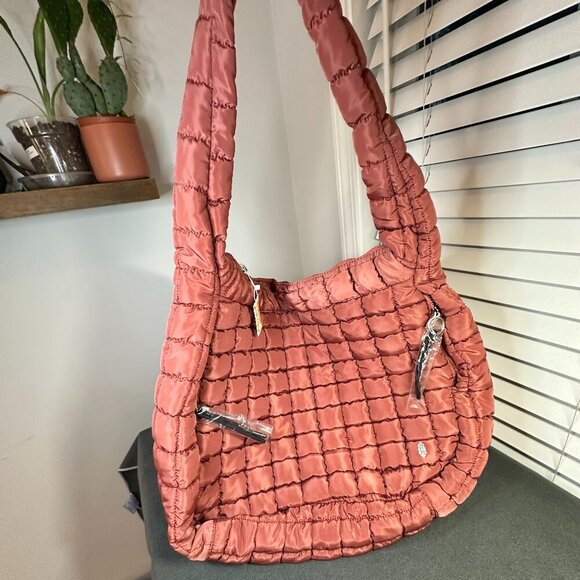 🎒 RARE - FREE PEOPLE MOVEMENT QUILTED CARRYALL BAG - DUSTY ROSE 🎒 - Picture 2 of 9